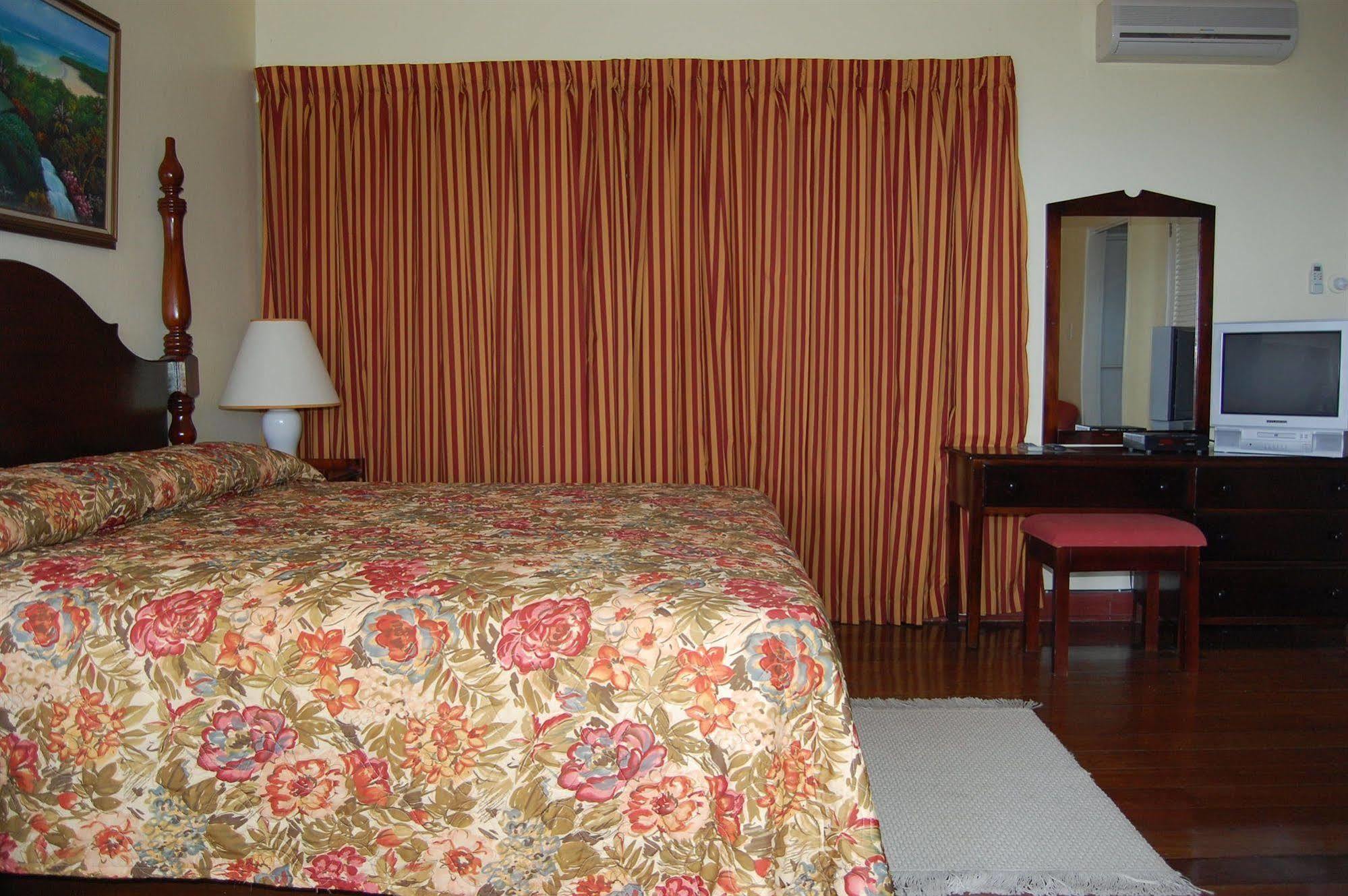 Inn At Shaw Park Gardens & Waterfalls Ocho Rios Exteriér fotografie